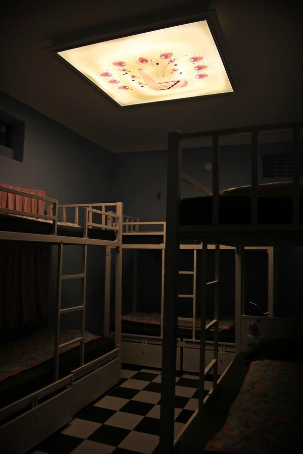 Gypsy Child Lake Hostel אודייפור חדר תמונה