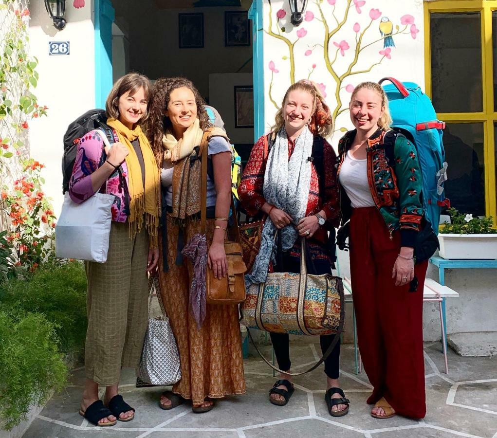 Gypsy Child Lake Hostel אודייפור מראה חיצוני תמונה